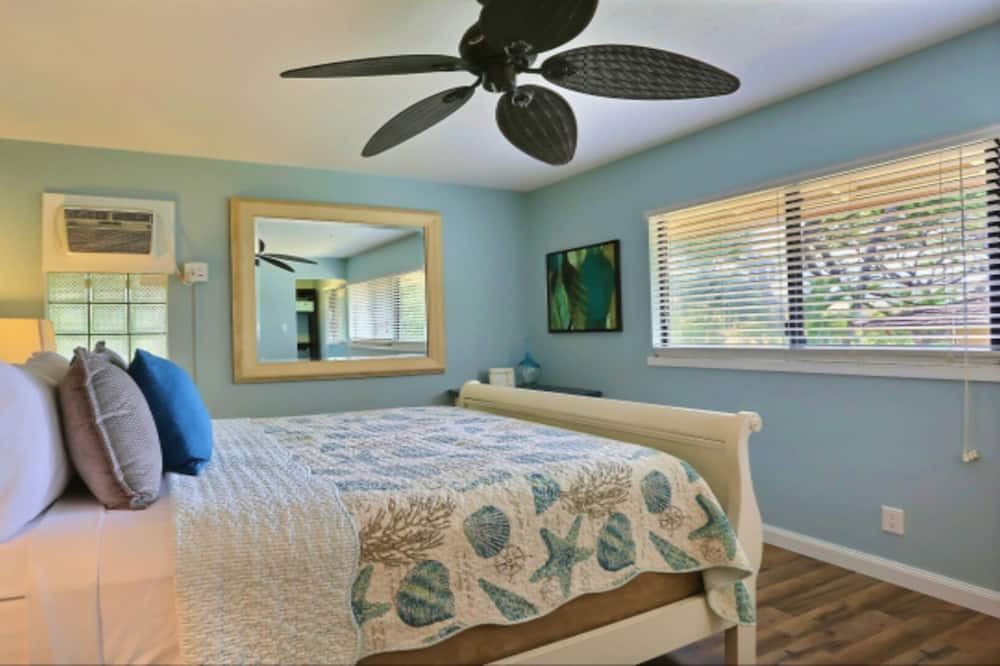 Photo of Bedroom in Downtown Lahaina