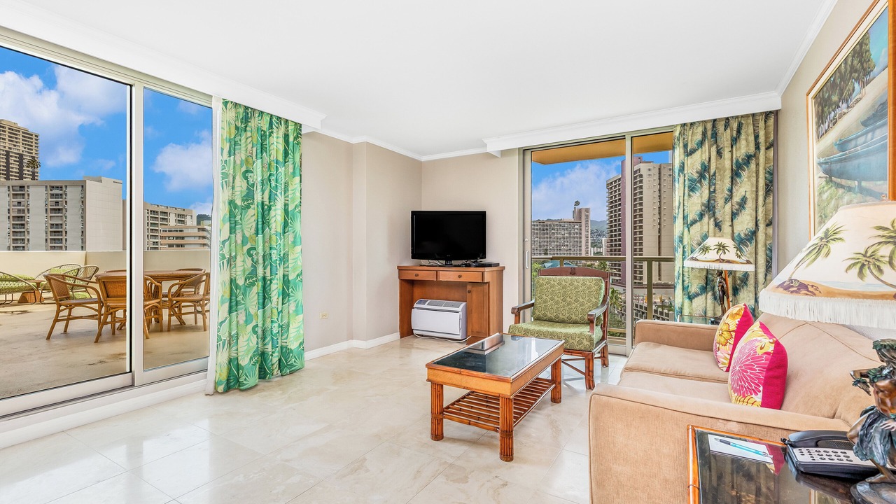Photo of Bedroom in Waikiki