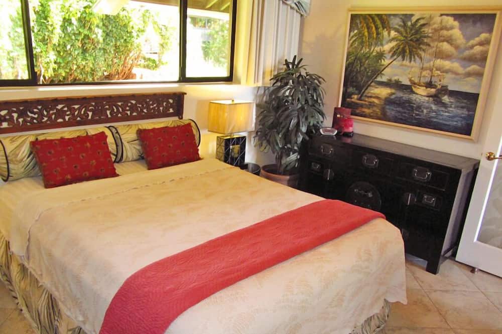 Photo of Bedroom in Honokowai