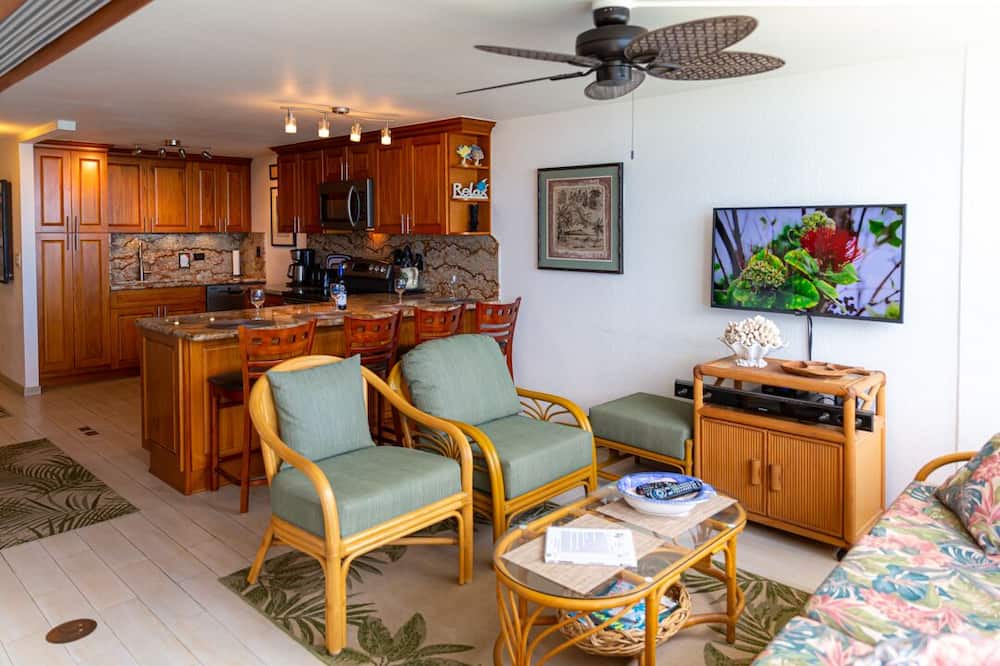 Photo of Livingroom in Mokuleia