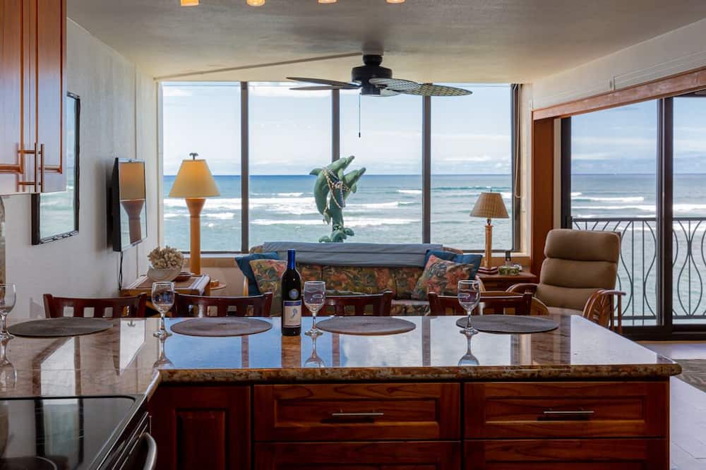 Photo of Livingroom in Mokuleia