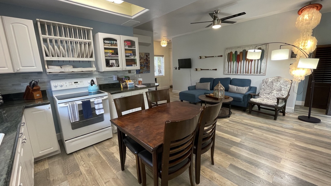 Photo of Kitchen in Waialae Iki Ridge