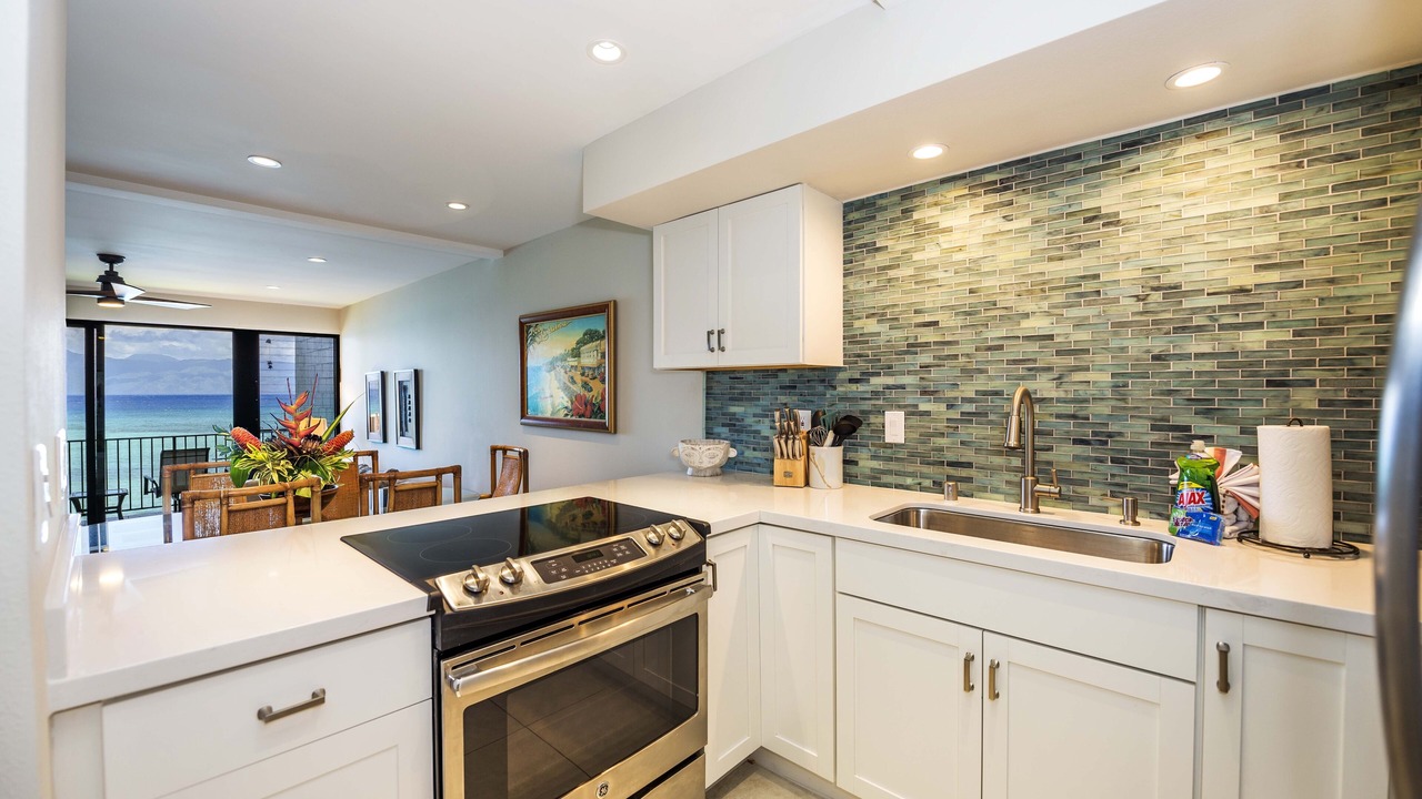 Photo of Kitchen in Kahana