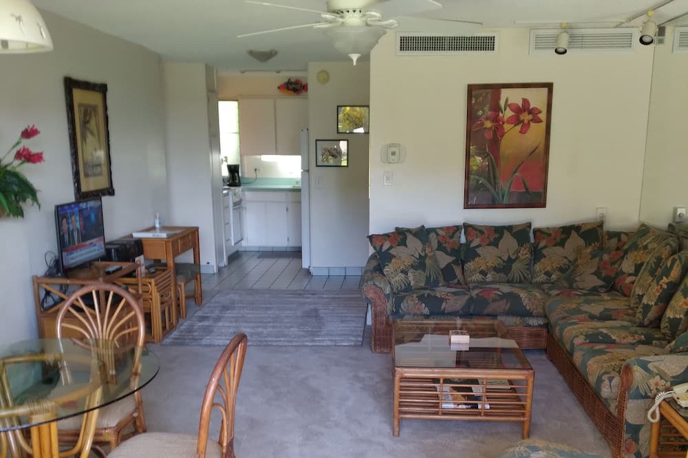 Photo of Livingroom in Kaanapali