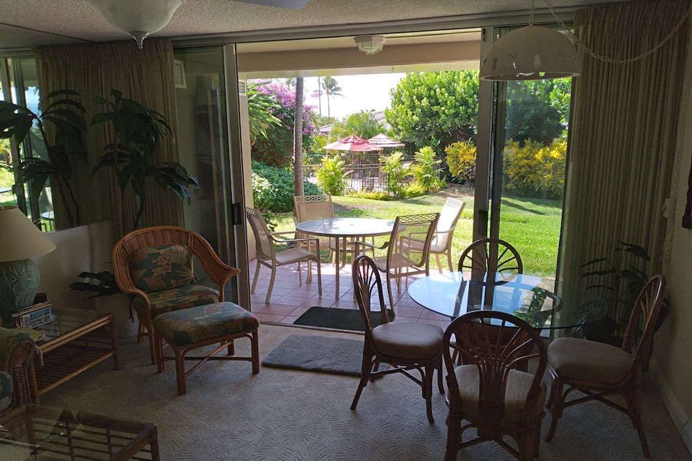 Photo of Livingroom in Kaanapali