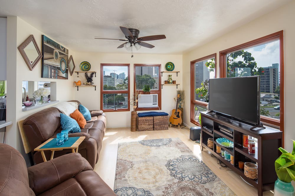 Photo of Bedroom in Tantalus