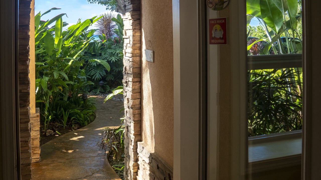 Photo of Others in Kahana