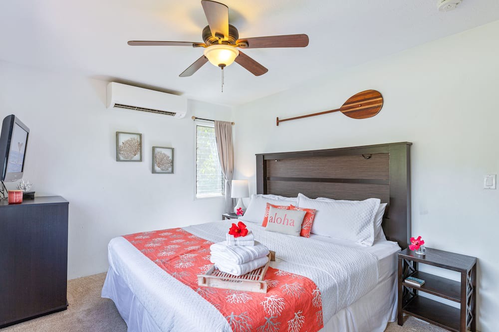 Photo of Bedroom in Downtown Lahaina