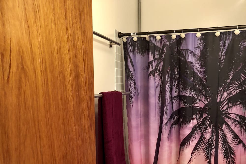 Photo of Bedroom in Tantalus