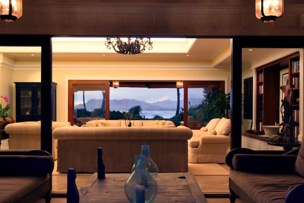 Photo of Bedroom in Kailua