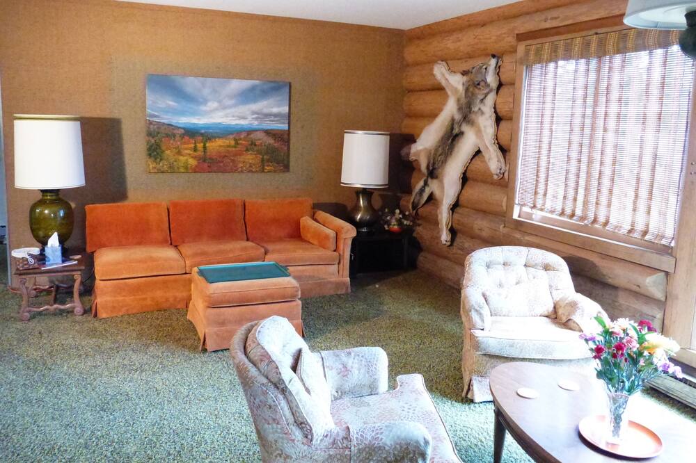 Photo of Bedroom in Diamond Ridge