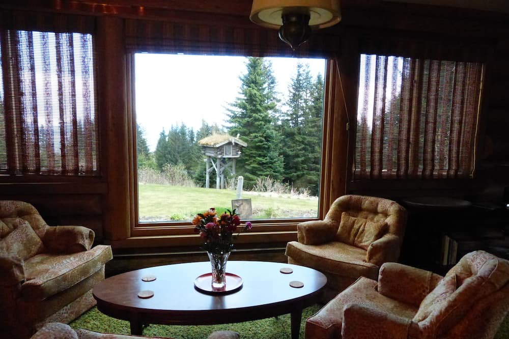 Photo of Bedroom in Diamond Ridge