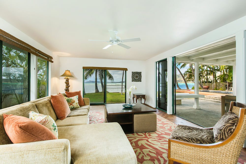 Photo of Bedroom in Portlock