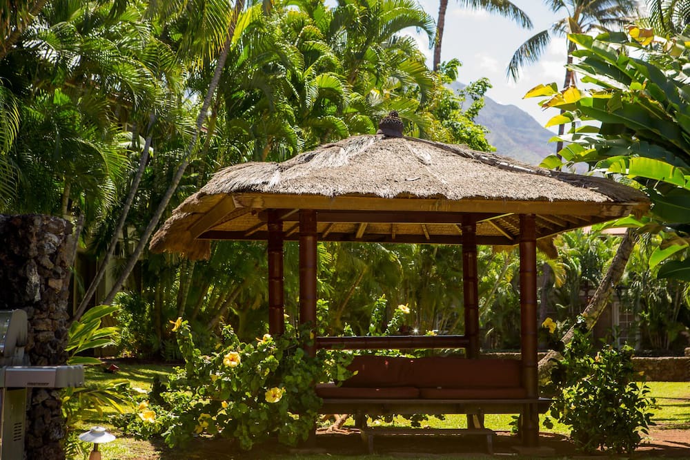 Photo of Others in Historic Lahaina Front Street