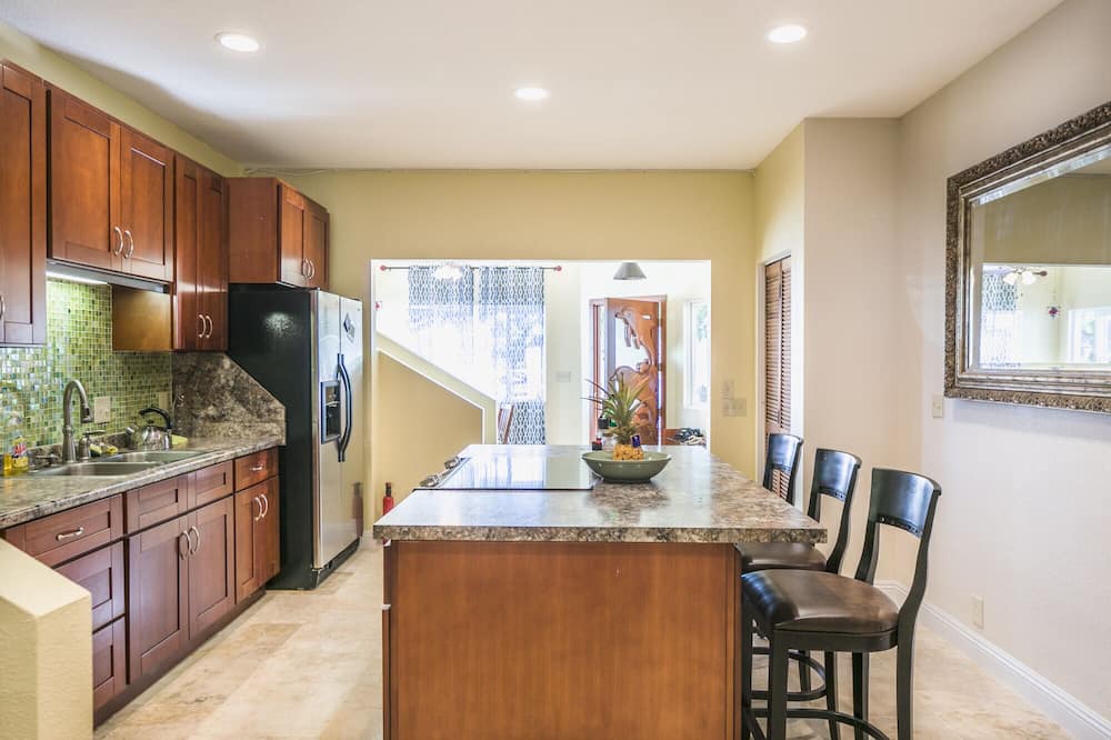 Photo of Kitchen in Kaimuki