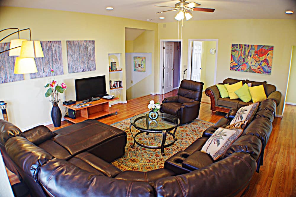Photo of Livingroom in Kaimuki