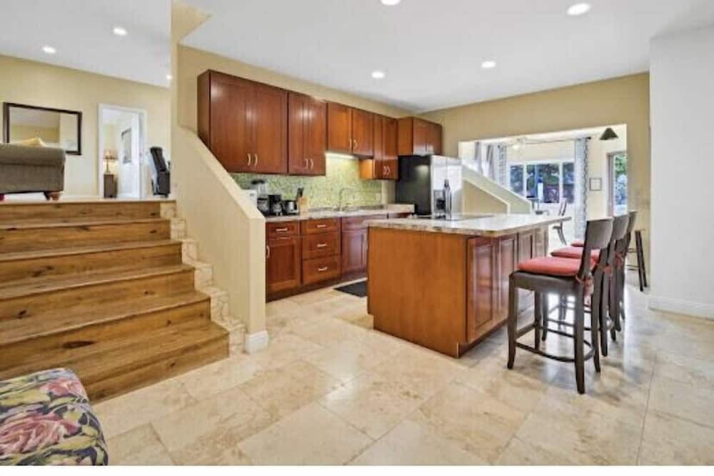 Photo of Kitchen in Kaimuki