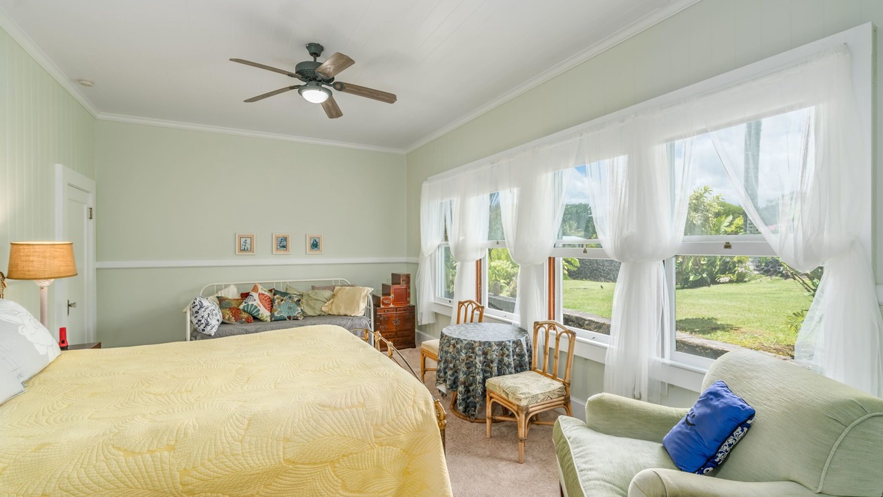 Photo of Bedroom in Hilo