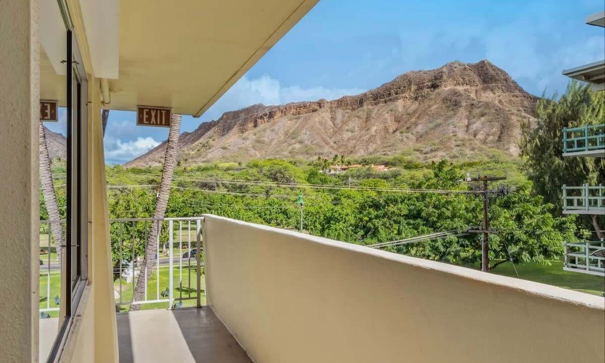 Photo of Others in Diamond Head - Kapahulu - St. Louis
