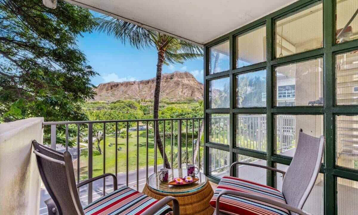 Photo of Outdoor in Diamond Head - Kapahulu - St. Louis
