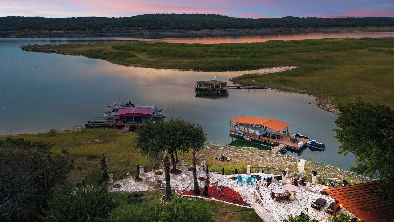 Photo of Outdoor in Highland Lake Estates