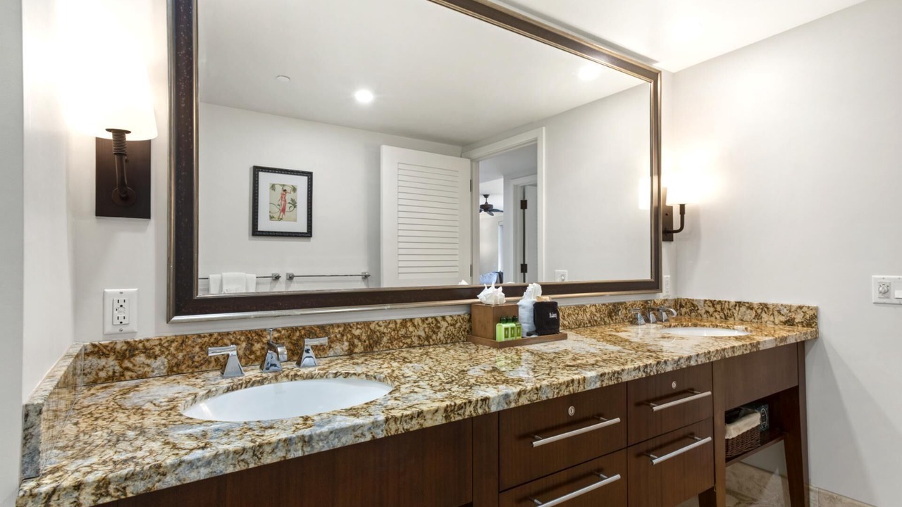 Photo of Bathroom in Honokowai
