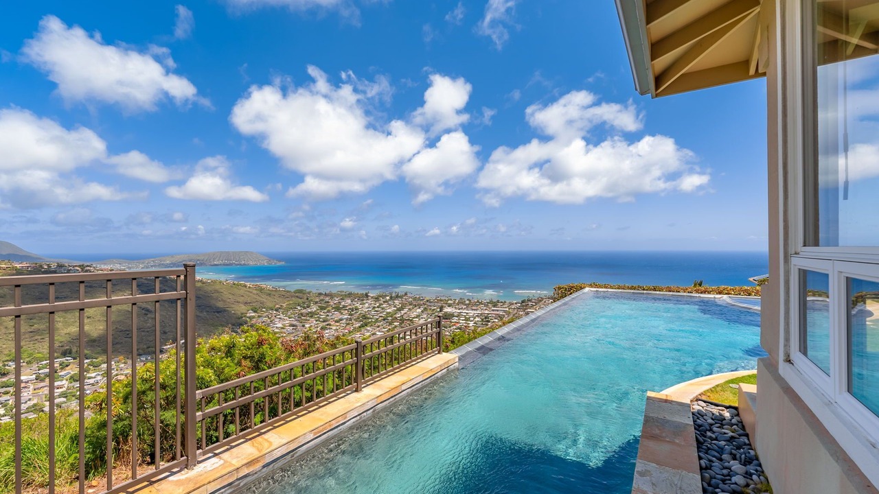 Photo of Outdoor in Kuliouou - Kalani Iki