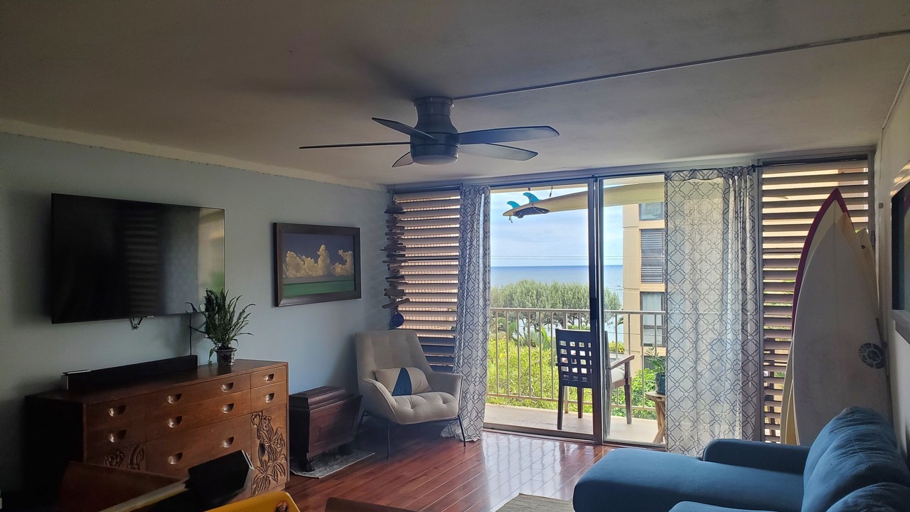 Photo of Livingroom in Mokuleia