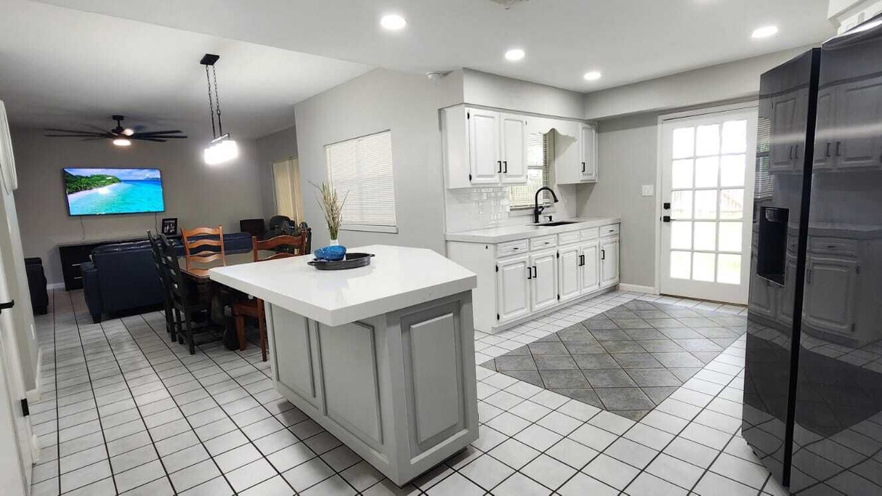 Photo of Kitchen in Laguna Vista
