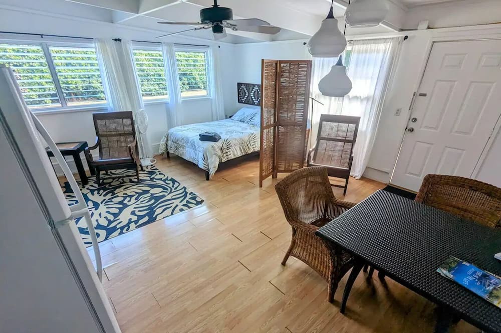 Photo of Bedroom in Kapaau