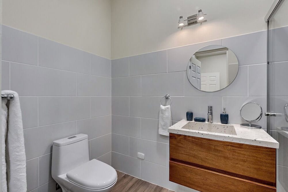 Photo of Bathroom in Mokuleia