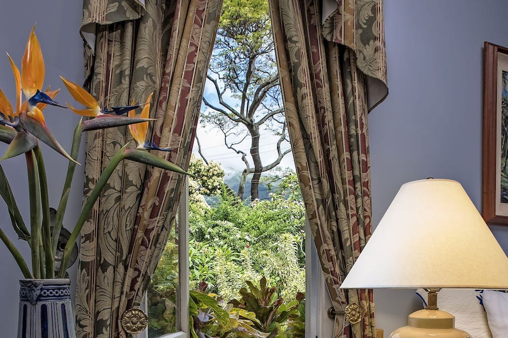 Photo of Bedroom in Wailuku