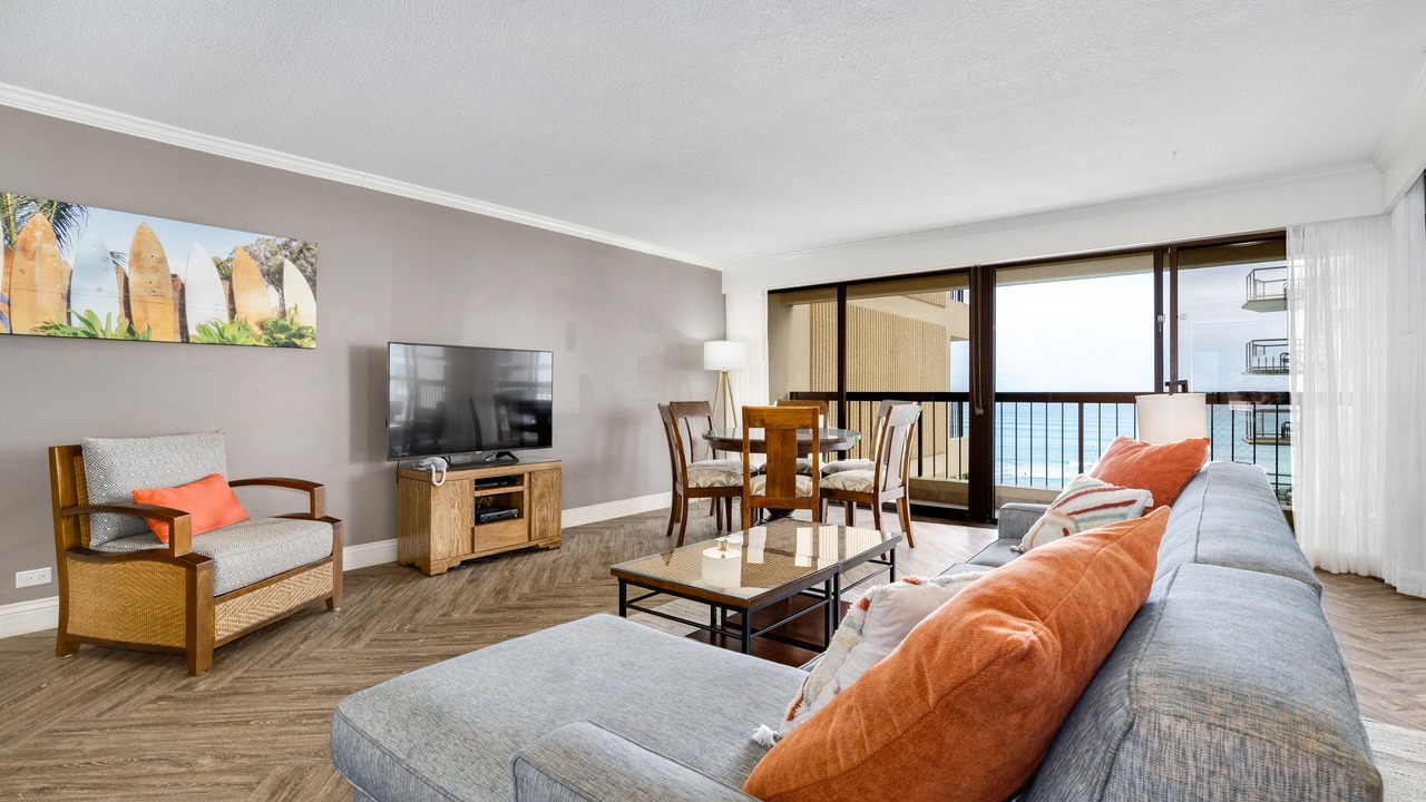 Photo of Livingroom in Diamond Head - Kapahulu - St. Louis