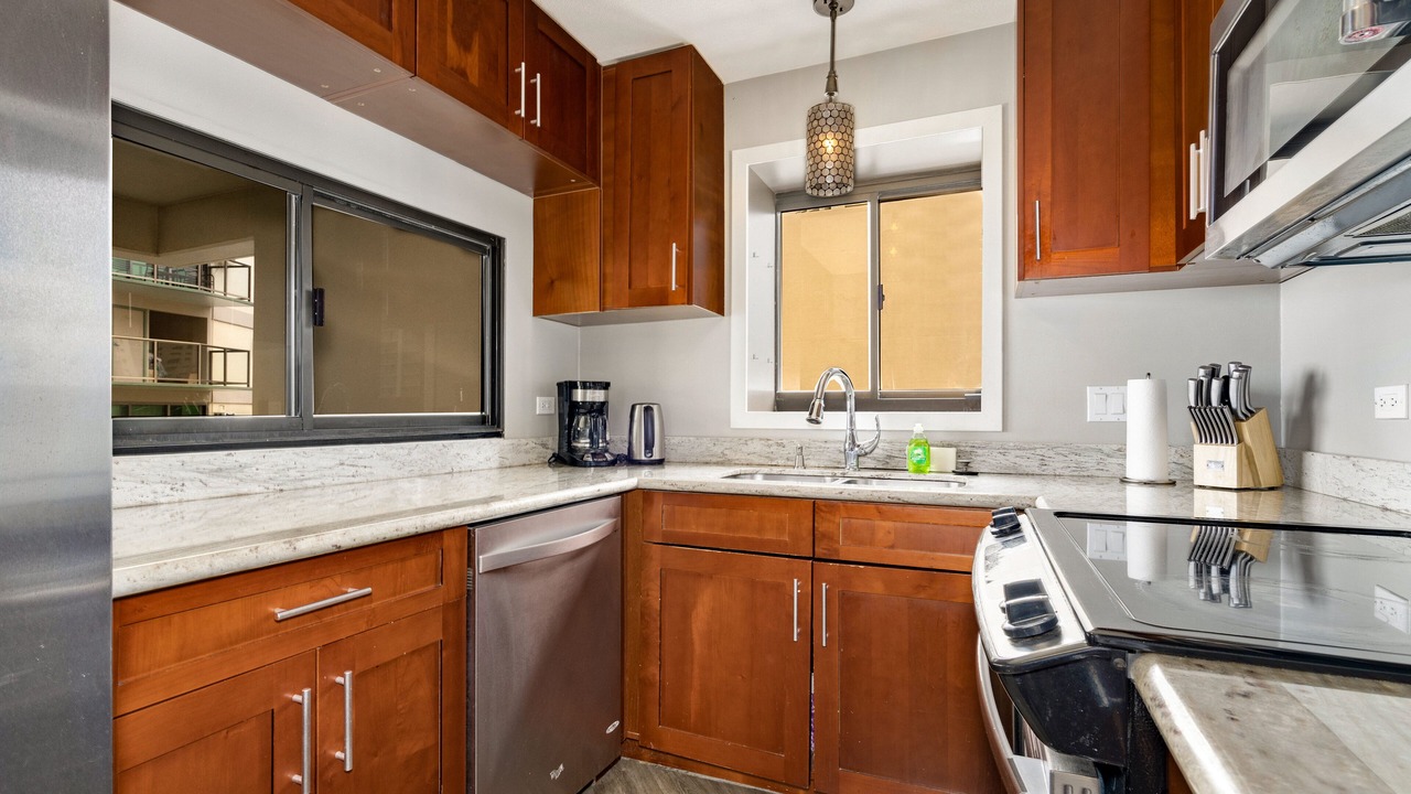 Photo of Kitchen in Diamond Head - Kapahulu - St. Louis