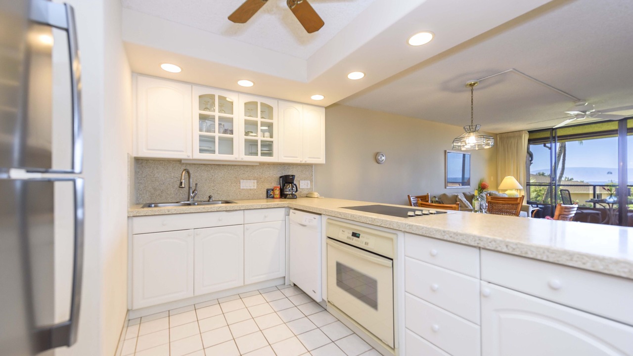 Photo of Kitchen in Kahana