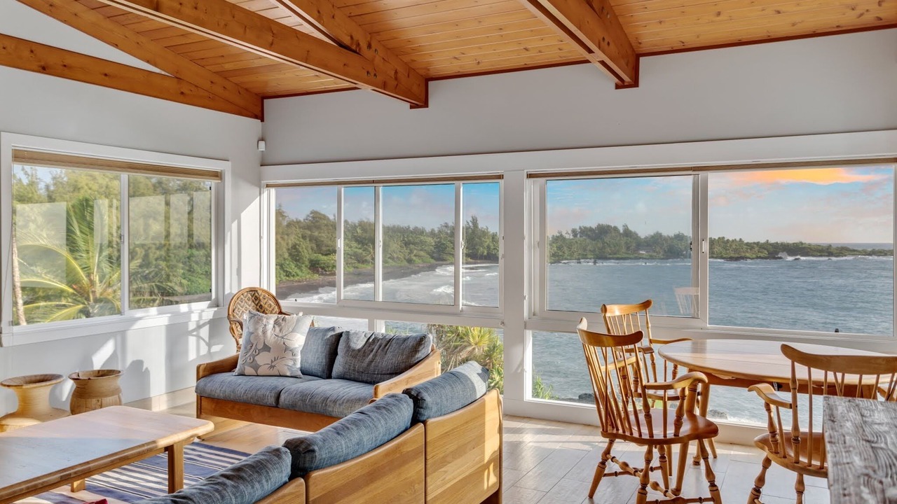 Photo of Livingroom in Hana