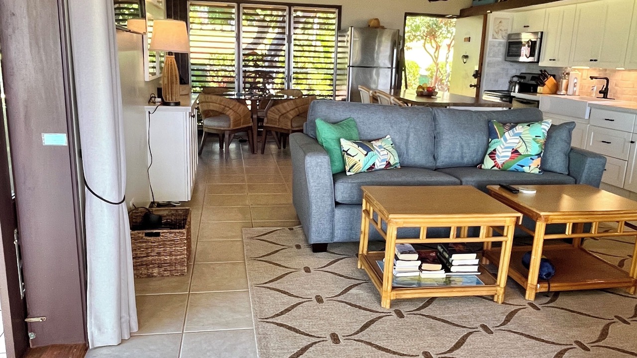 Photo of Livingroom in Maunaloa