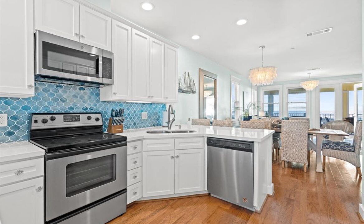 Photo of Kitchen in Red Fish Cove