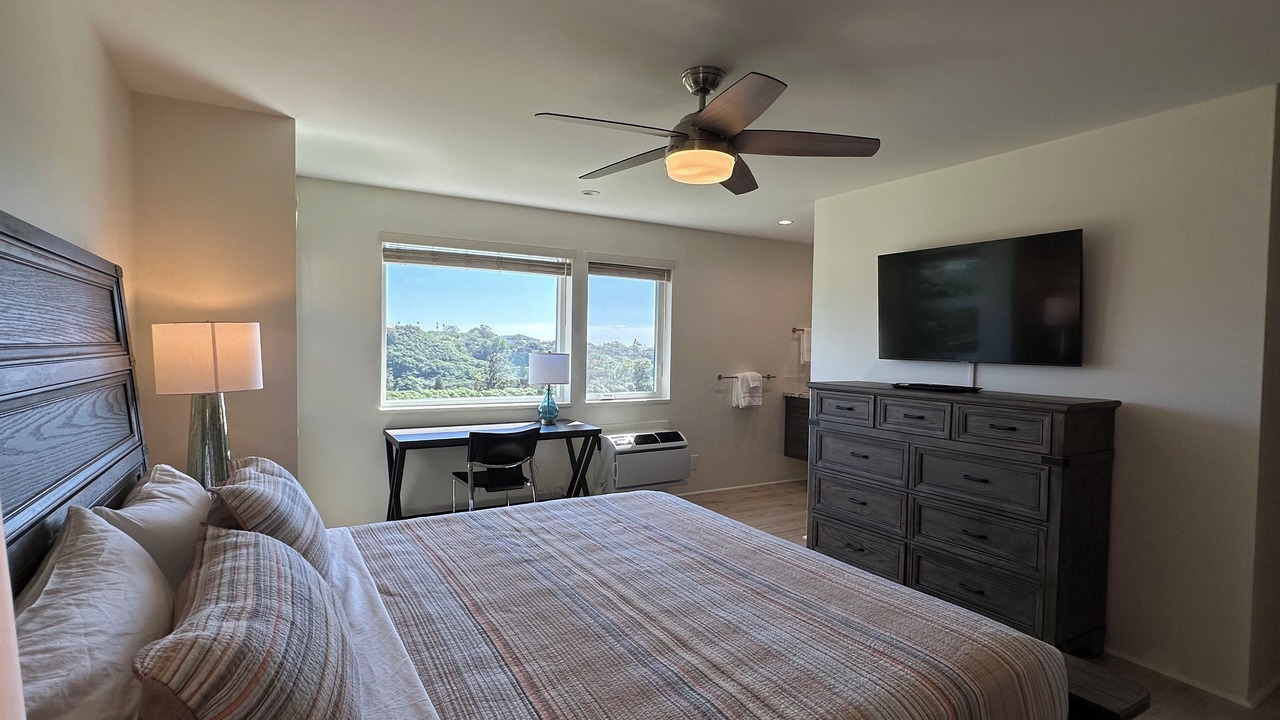 Photo of Bedroom in Moanalua