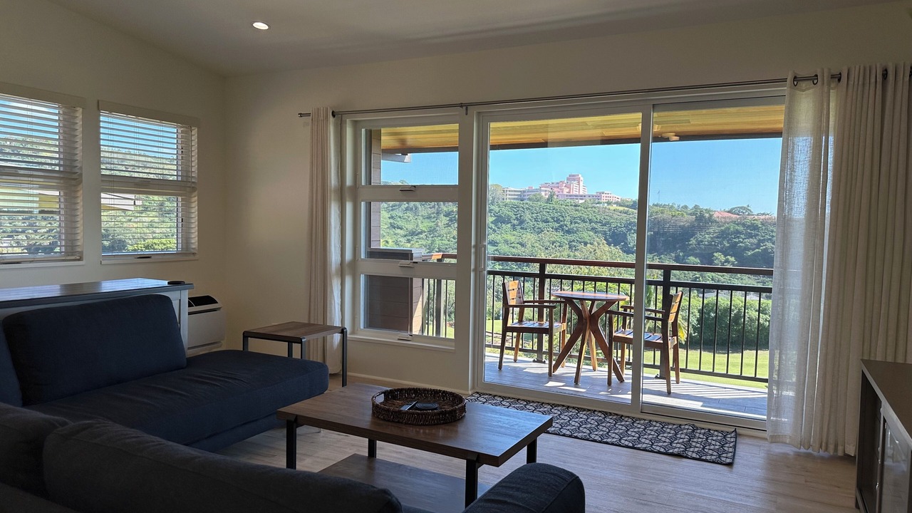 Photo of Livingroom in Moanalua
