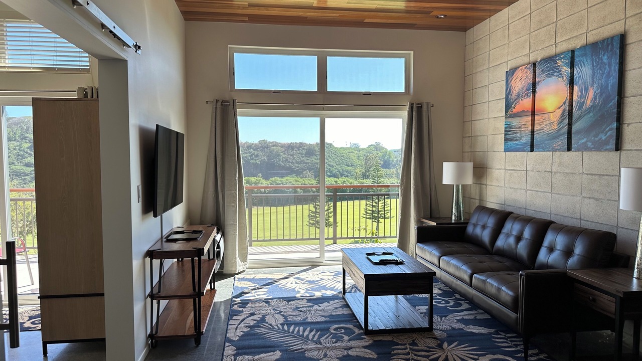 Photo of Livingroom in Moanalua
