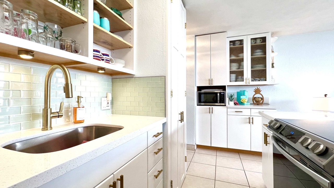 Photo of Kitchen in Maalaea