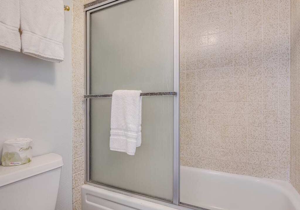 Photo of Bathroom in Kaunakakai