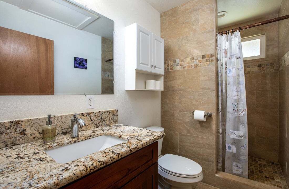 Photo of Bathroom in Waialee