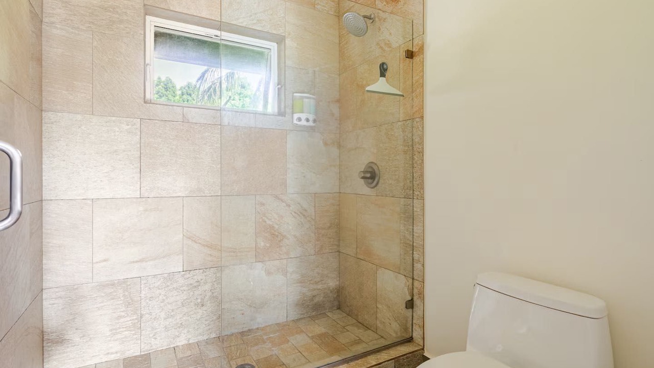 Photo of Bathroom in Pepeekeo