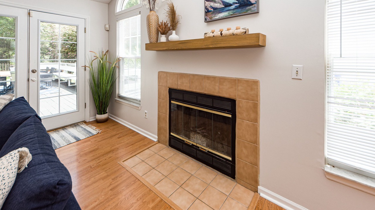 Photo of Livingroom in Mount Pleasant