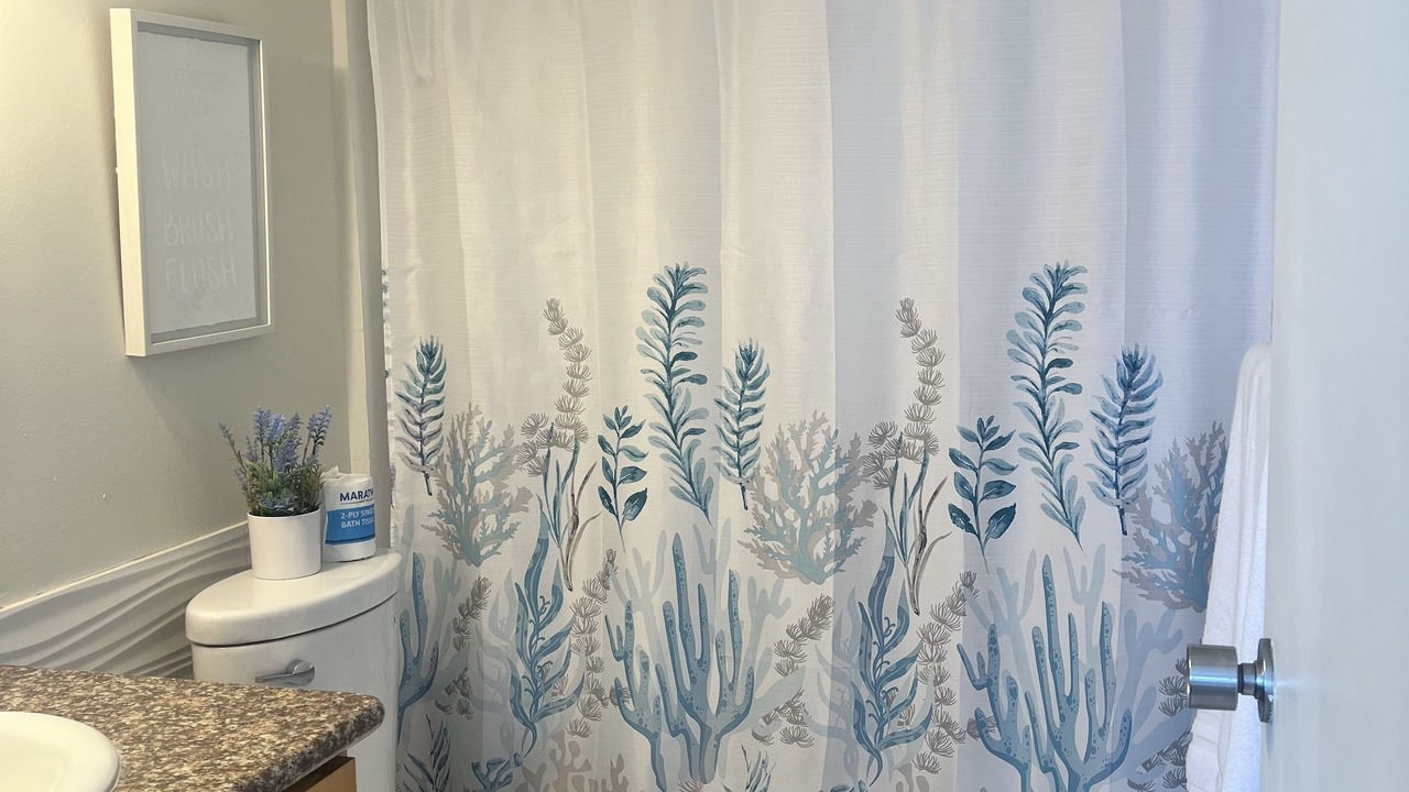 Photo of Bathroom in McCully - Moiliili