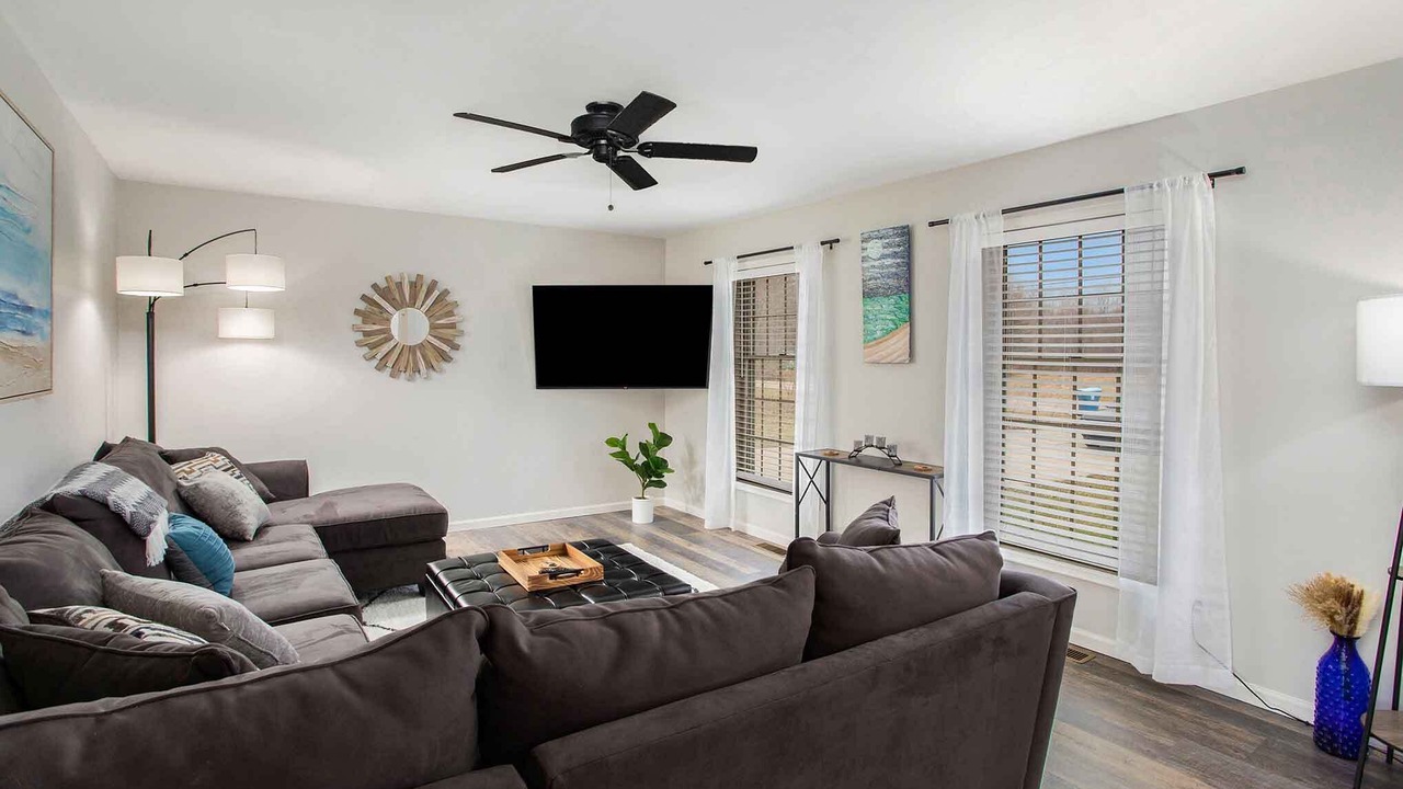 Photo of Livingroom in Bridgman