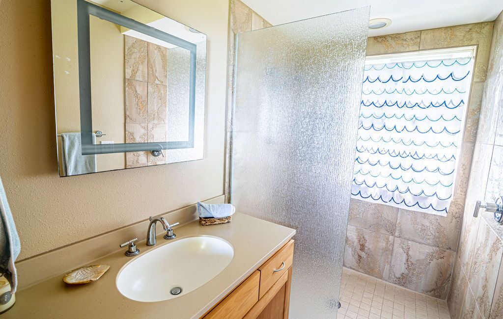 Photo of Bathroom in Laupahoehoe