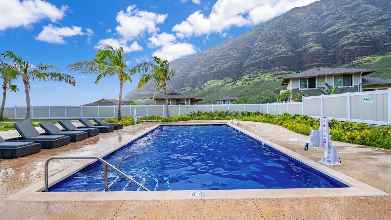 Photo of Outdoor in Makaha Valley